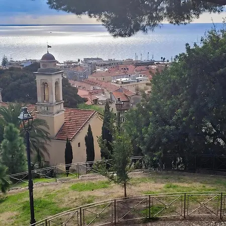 Lapignasanremo 公寓 *